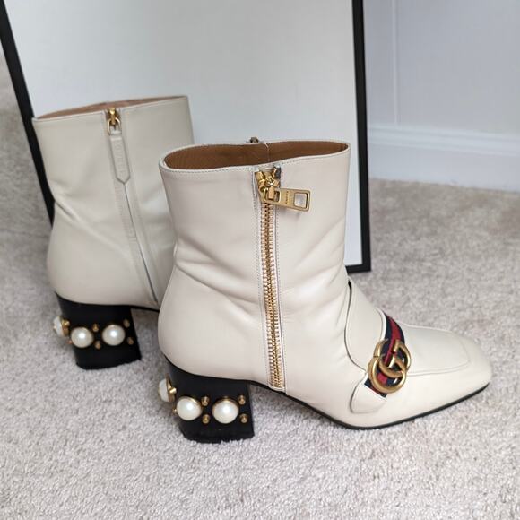 Gucci Marmont White Leather Logo Pearl Heel Embellished Ankle Boots, size US 8.5 - Picture 4 of 11